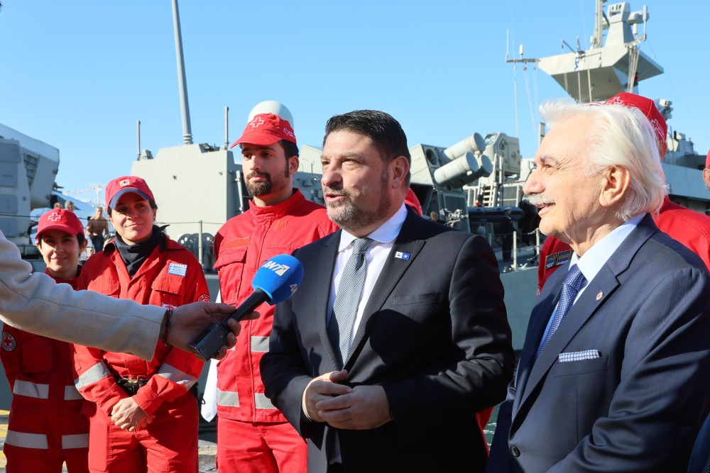 Στον Πειραιά γιόρτασε τα Θεοφάνεια ο Περιφερειάρχης Αττικής 24 0ba93bc5-5769-475c-882c-1d906ce0bd32-1000x667
