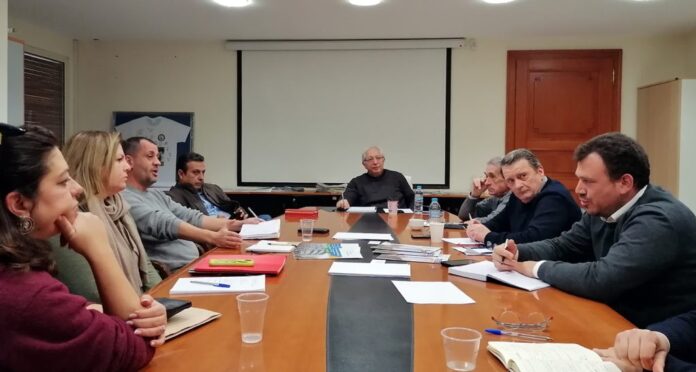 Συναντήσεις του Δημάρχου Αμαρουσίου Θ. Αμπατζόγλου με τους Συλλόγους της περιοχής Νέας Λέσβου Αμαρουσίου_67b69615f2fbb.jpeg