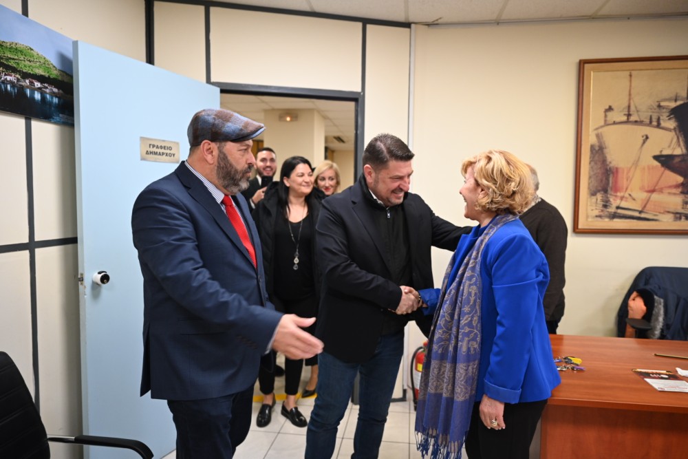 Νίκος Χαρδαλιάς από το Πέραμα: «Αυτό που έχει σημασία είναι να βρισκόμαστε στις γειτονιές και όχι στα γραφεία μας» 27 DSC_1731-1000x667
