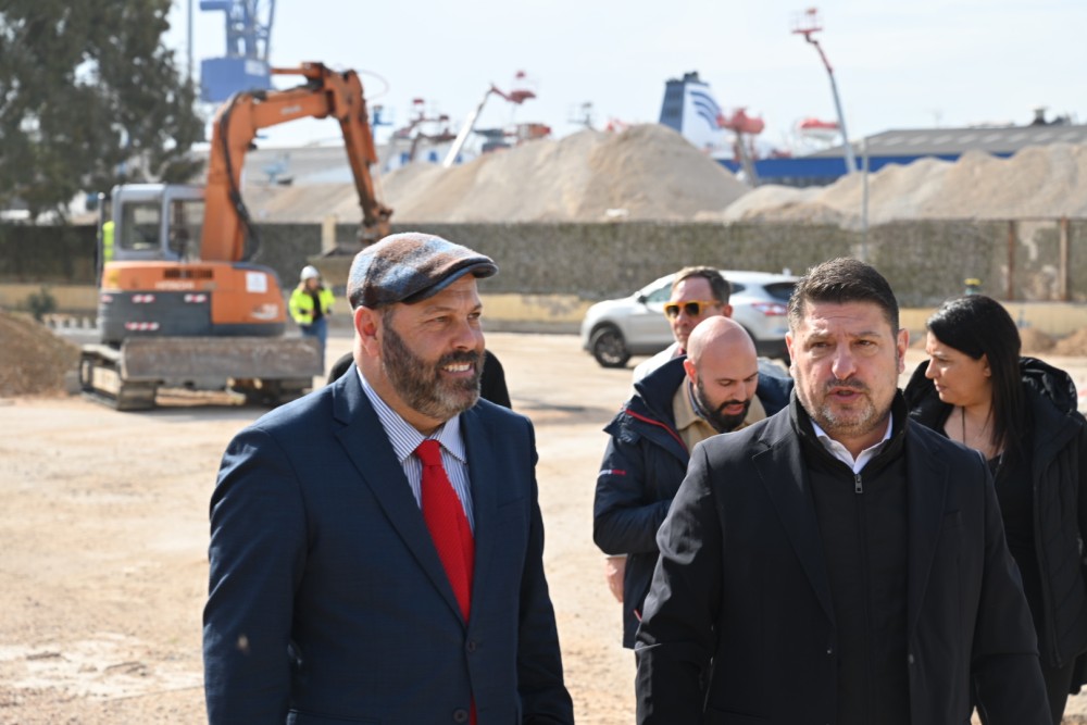 Νίκος Χαρδαλιάς από το Πέραμα: «Αυτό που έχει σημασία είναι να βρισκόμαστε στις γειτονιές και όχι στα γραφεία μας» 38 DSC_1981-1000x667