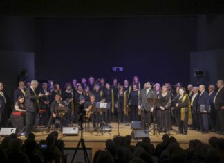 Παρουσία του Δημάρχου Αμαρουσίου Θ. Αμπατζόγλου το νέο ξεκίνημα της Μικτής Χορωδίας του Δήμου «Τερψιχόρη Παπαστεφάνου», με συναυλία αφιερωμένη στους Τερψιχόρη Παπαστεφάνου-Μίκη Θεοδωράκη