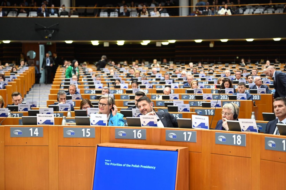 Νίκος Χαρδαλιάς από τις Βρυξέλλες: “Πολιτική Συνοχής σημαίνει ισχυρές περιφέρειες!” 48 IMG-20250403-WA0043-1000x666