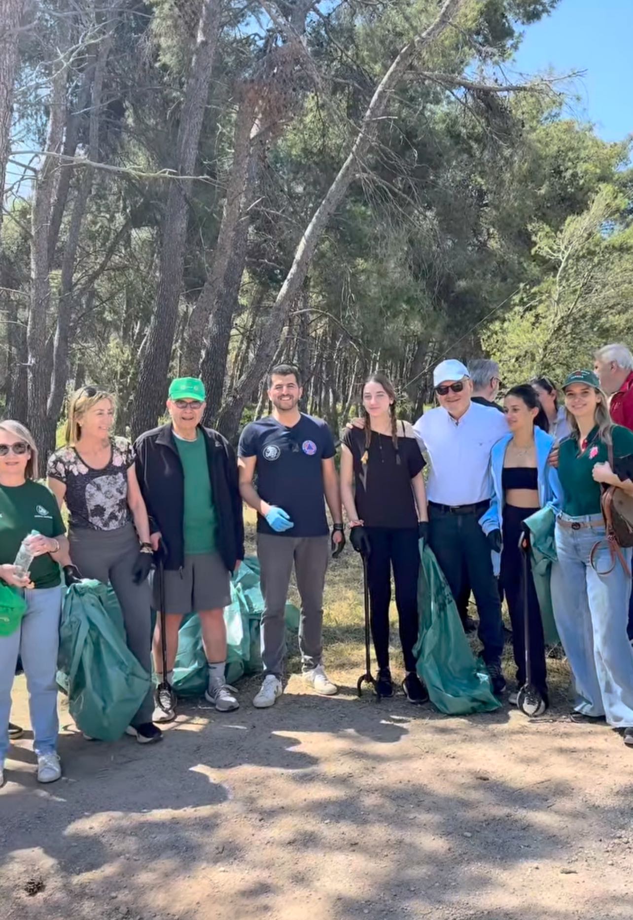 Δυναμικό «παρών» στη δράση εθελοντικού καθαρισμού του Δάσους Φασίδερη 17 Alt