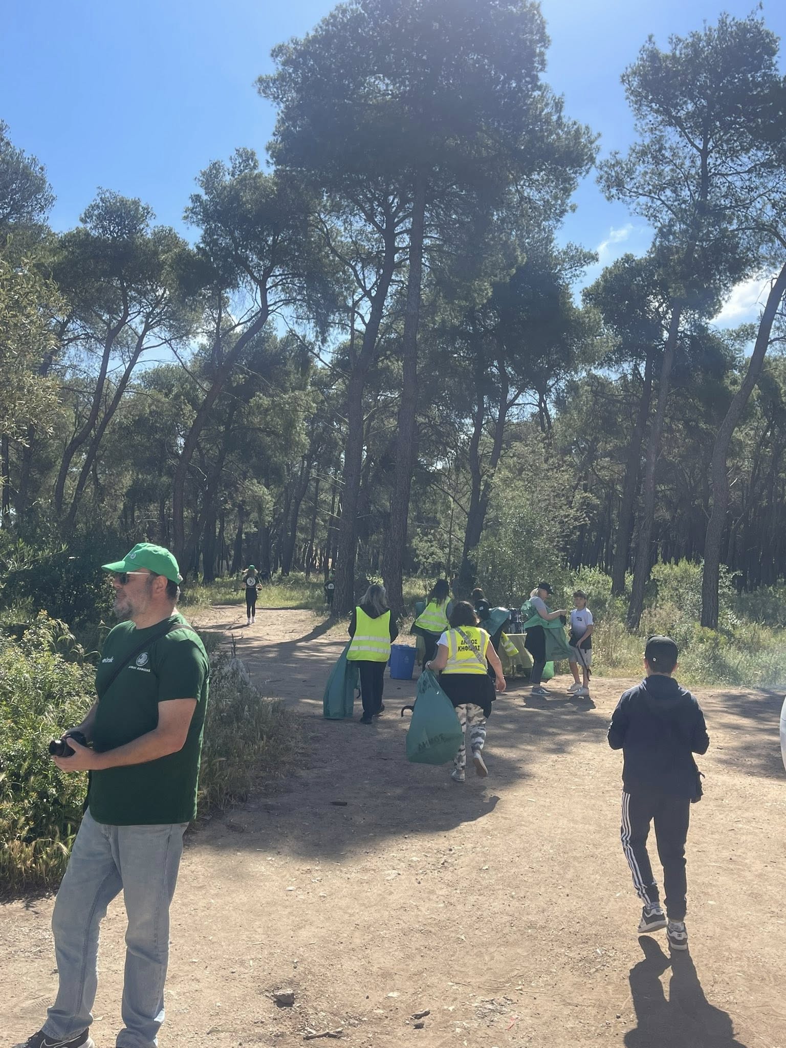 Δυναμικό «παρών» στη δράση εθελοντικού καθαρισμού του Δάσους Φασίδερη 24 Alt