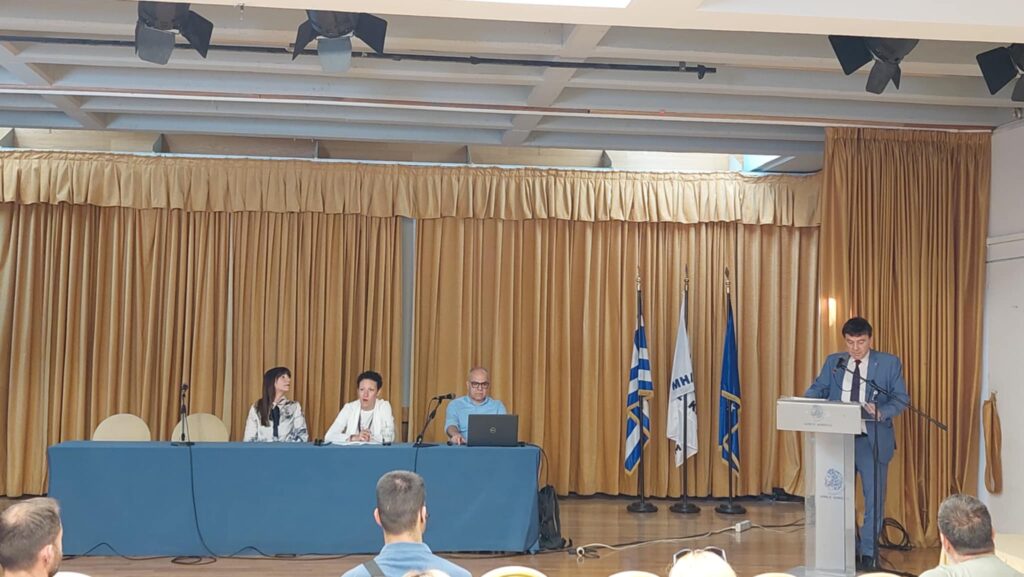 Πολύτιμες οι οδηγίες στο Σεμινάριο του Δήμου για οργανωμένη προληπτική απομάκρυνση πολιτών από δασικές πυρκαγιές