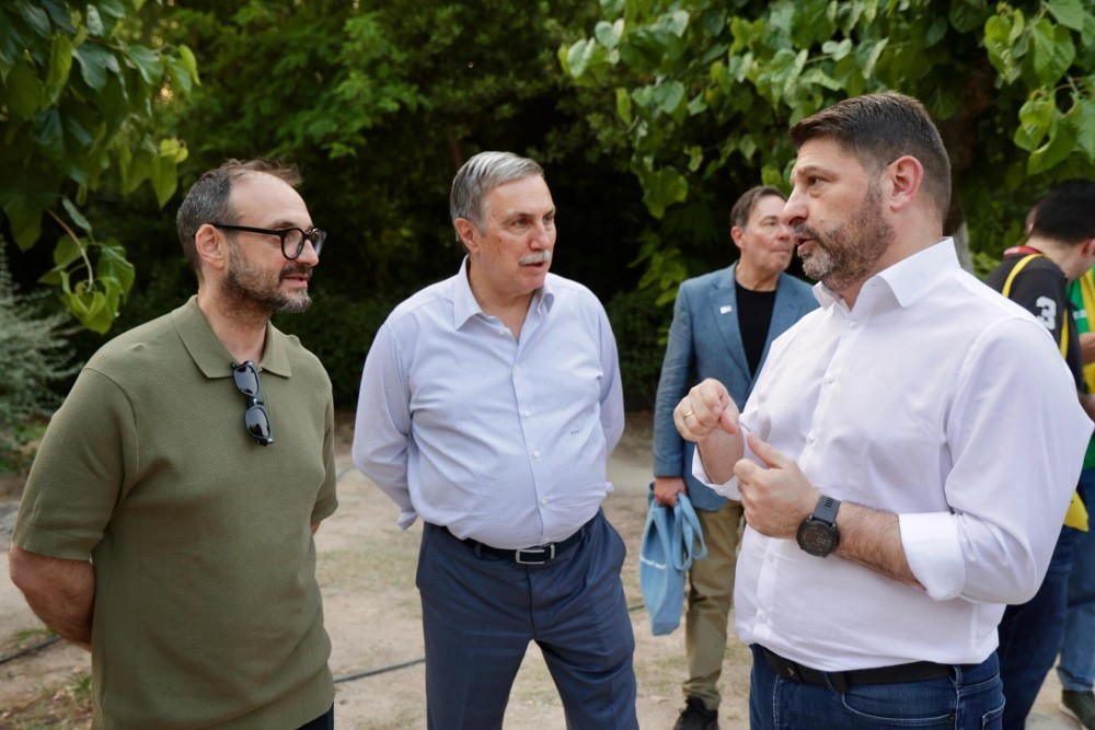 Νίκος Χαρδαλιάς: «Η Περιφέρεια Αττικής στηρίζει με συνέπεια τις πρωτοβουλίες που επαναπροσδιορίζουν την εμπειρία της τέχνης στον δημόσιο χώρο» 30 IMG-20250609-WA0044-1000x667