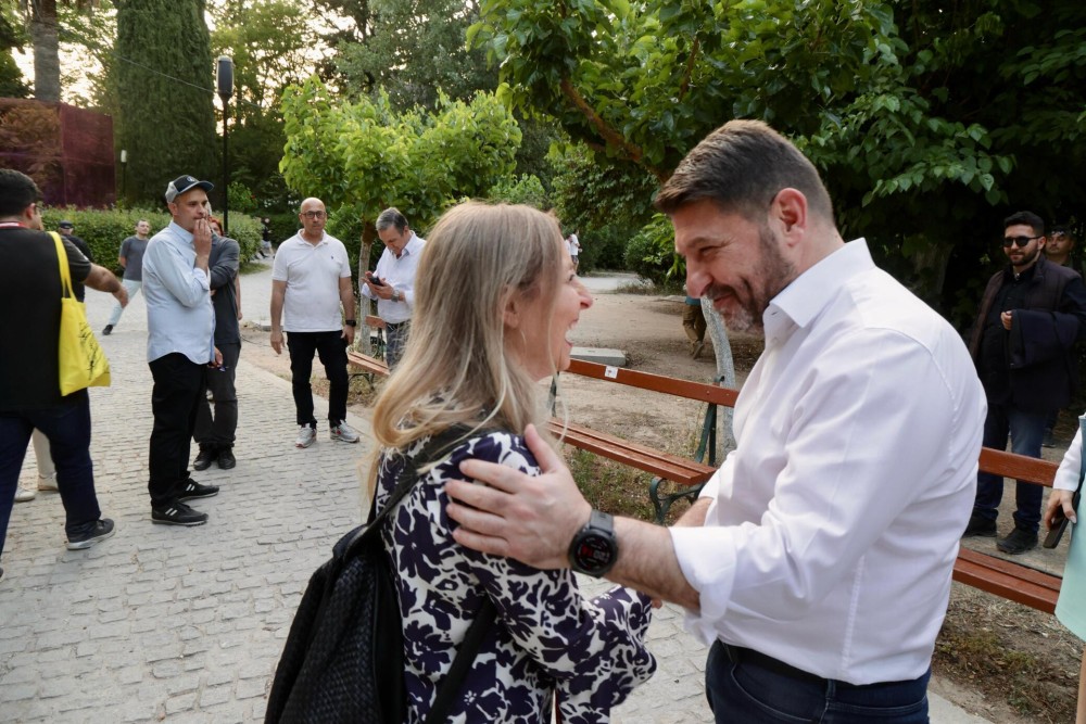 Νίκος Χαρδαλιάς: «Η Περιφέρεια Αττικής στηρίζει με συνέπεια τις πρωτοβουλίες που επαναπροσδιορίζουν την εμπειρία της τέχνης στον δημόσιο χώρο» 33 IMG-20250609-WA0041-1000x667