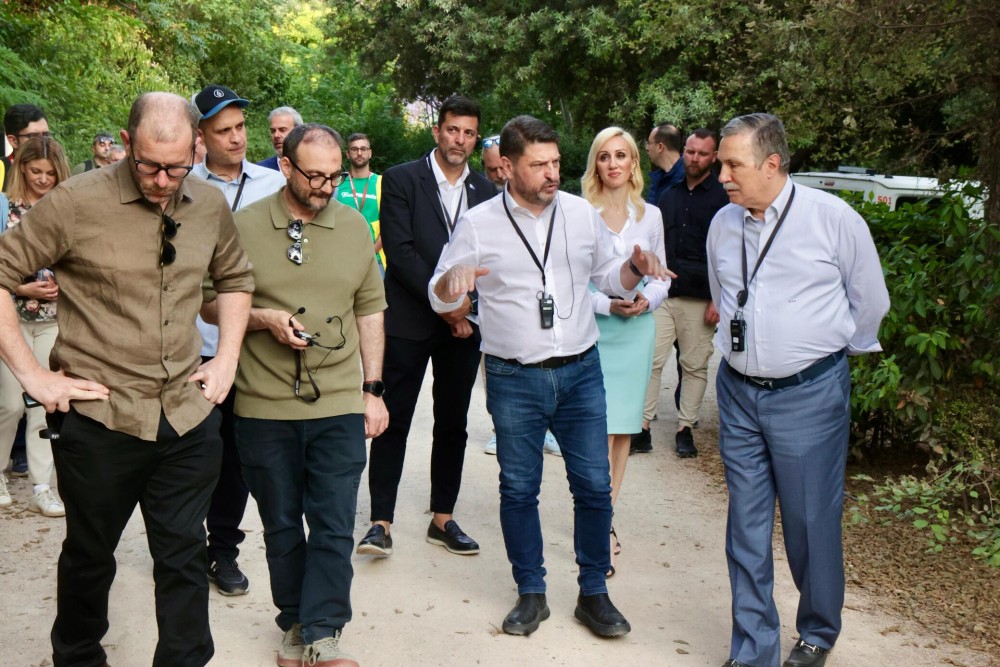 Νίκος Χαρδαλιάς: «Η Περιφέρεια Αττικής στηρίζει με συνέπεια τις πρωτοβουλίες που επαναπροσδιορίζουν την εμπειρία της τέχνης στον δημόσιο χώρο» 44 IMG-20250609-WA0027-1000x667