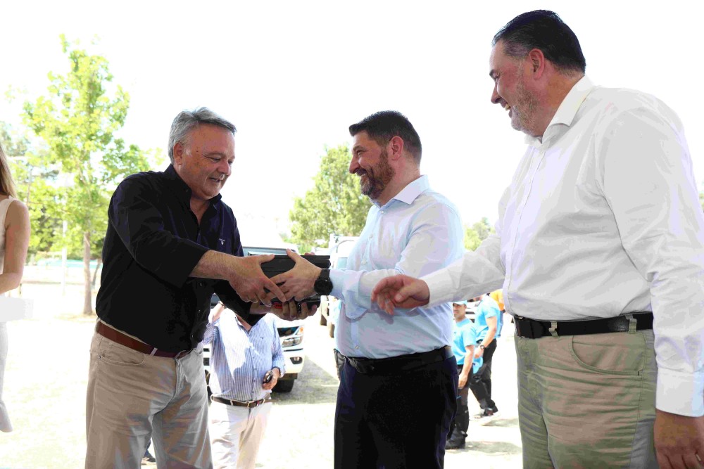 Νίκος Χαρδαλιάς: «Παραδίδουμε στους Δήμους της Αττικής 65 υπερσύγχρονα ηλεκτρικά απορριμματοφόρα για ένα καθαρότερο Λεκανοπέδιο» 60 NZ1A7484-1000x667