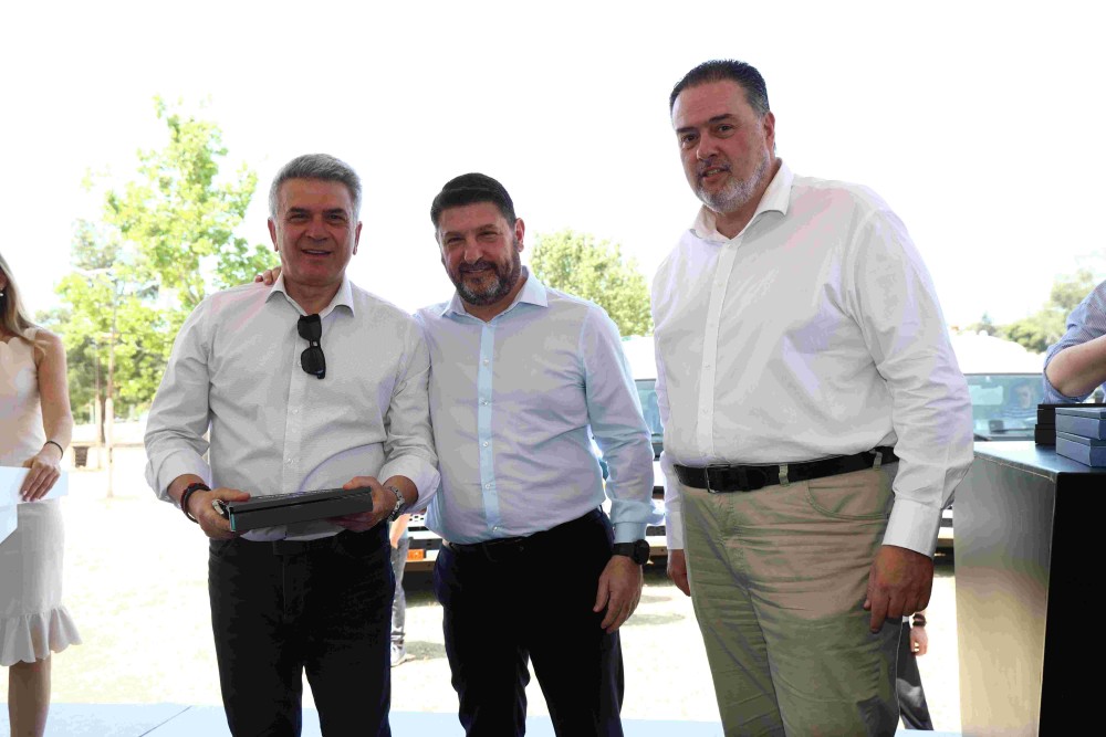 Νίκος Χαρδαλιάς: «Παραδίδουμε στους Δήμους της Αττικής 65 υπερσύγχρονα ηλεκτρικά απορριμματοφόρα για ένα καθαρότερο Λεκανοπέδιο» 68 NZ1A7109-1000x667