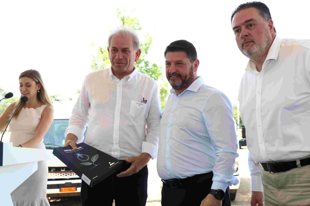 Νίκος Χαρδαλιάς: «Παραδίδουμε στους Δήμους της Αττικής 65 υπερσύγχρονα ηλεκτρικά απορριμματοφόρα για ένα καθαρότερο Λεκανοπέδιο» 81 NZ1A6541-1000x667
