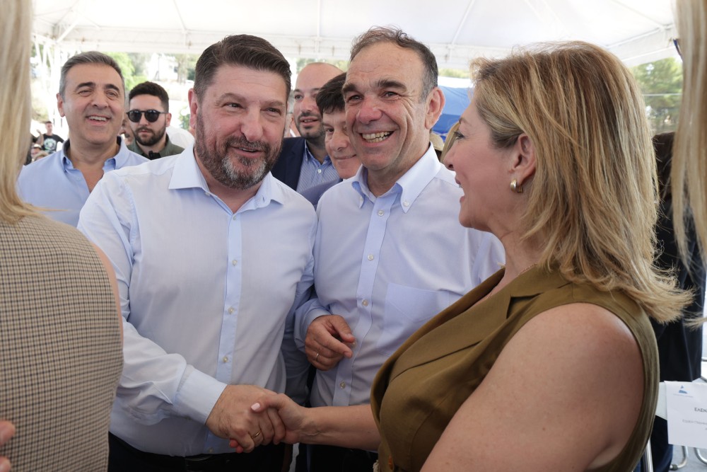 Νίκος Χαρδαλιάς: «Παραδίδουμε στους Δήμους της Αττικής 65 υπερσύγχρονα ηλεκτρικά απορριμματοφόρα για ένα καθαρότερο Λεκανοπέδιο» 92 G44A9122-1000x667