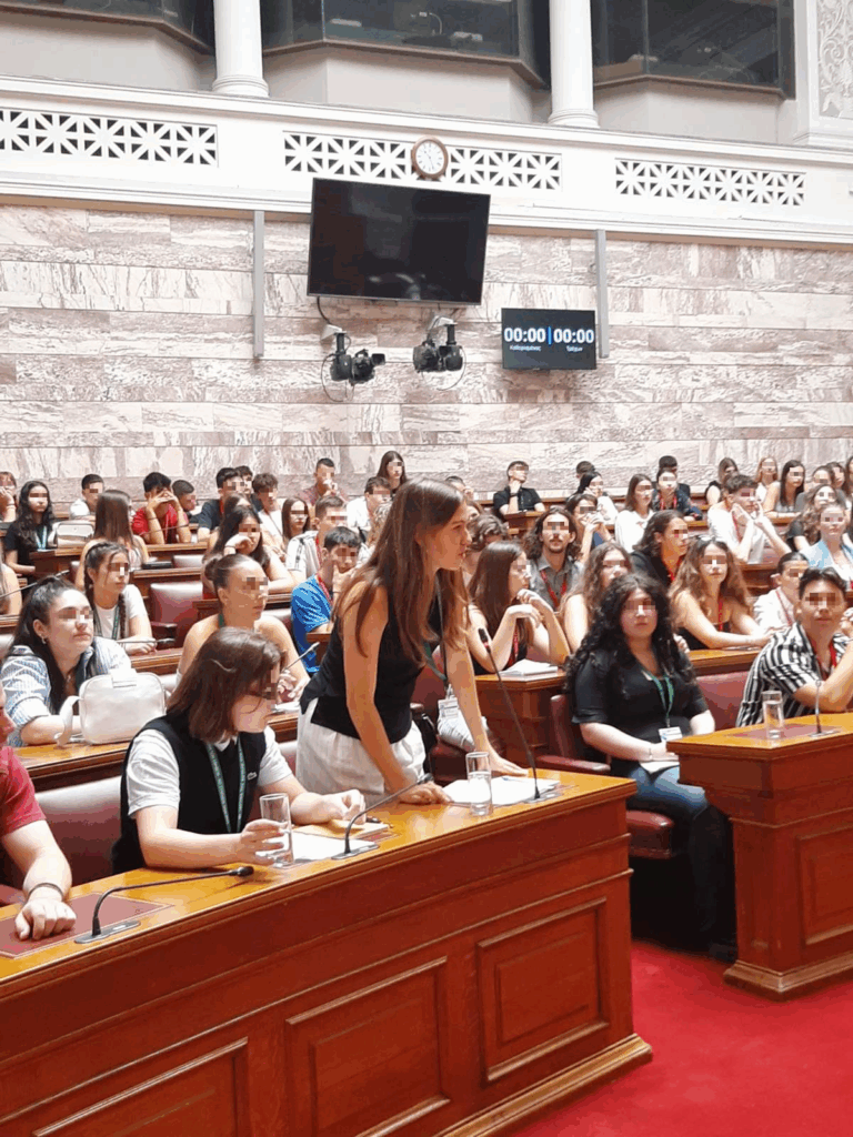 Από τα θρανία του 1ου ΓΕΛ Κηφισιάς, στα έδρανα του Κοινοβουλίου η Αναστασία Ευγενία Αρβανιτάκη 6 Από τα θρανία του 1ου ΓΕΛ Κηφισιάς, στα έδρανα του Κοινοβουλίου η Αναστασία Ευγενία Αρβανιτάκη