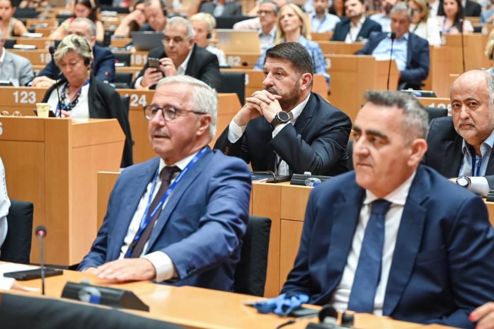 Νίκος Χαρδαλιάς από τις Βρυξέλλες: «Η φωνή της Αττικής πρέπει να ακούγεται καθαρά, δυνατά και με συνέπεια στην Ευρώπη» 29 photo-12-1000x666