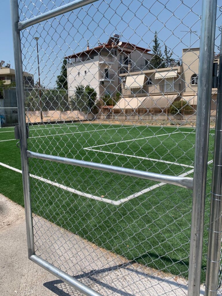 Παραδόθηκε η περίφραξη στο γήπεδο 5Χ5 επί της οδού Β. Ηπείρου, στη Λυκόβρυση 7 Παραδόθηκε η περίφραξη στο γήπεδο 5Χ5 επί της οδού Β. Ηπείρου, στη Λυκόβρυση