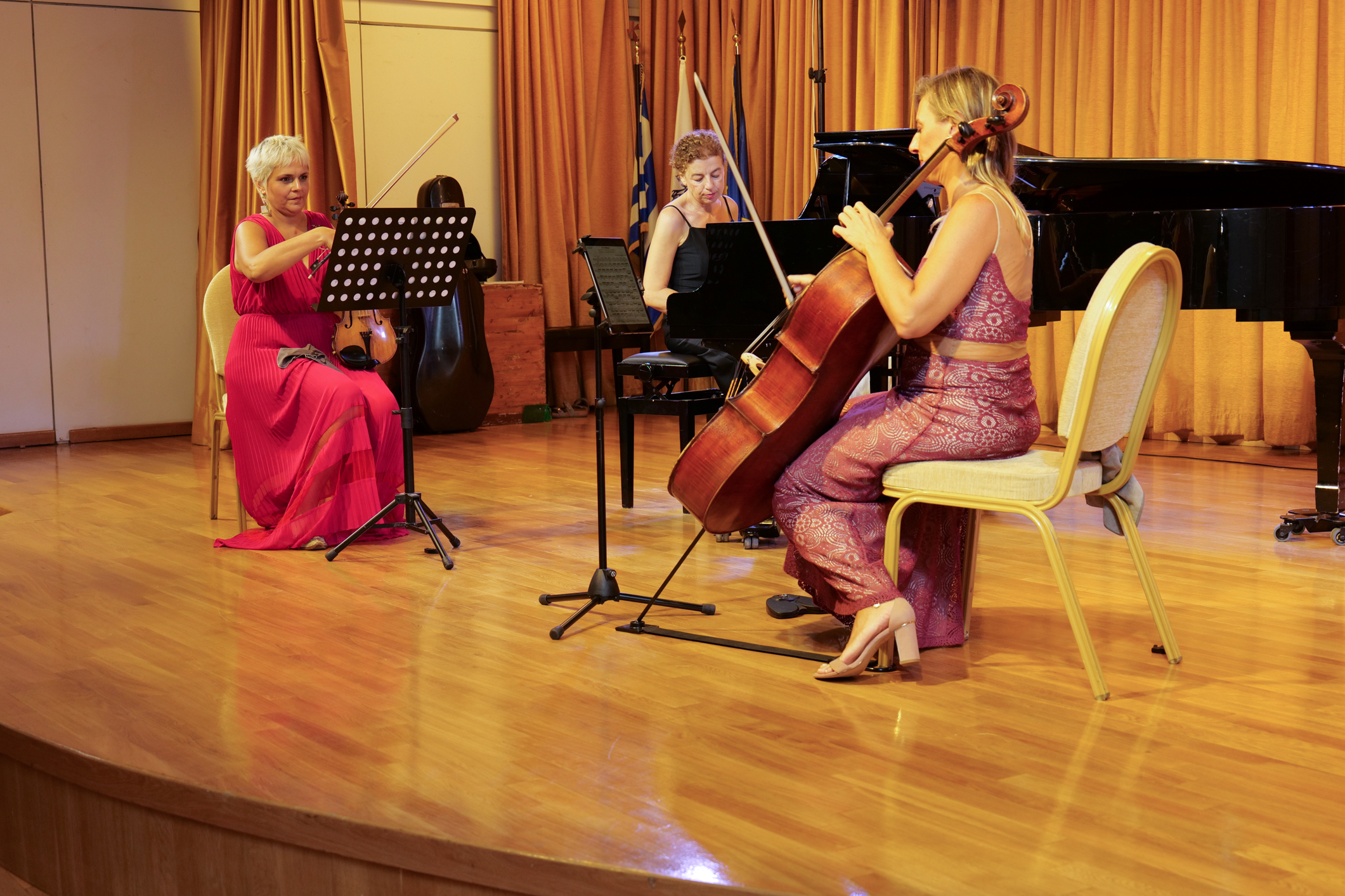 Το «PIANO TRIO IDYLLE» χάρισε στο κοινό μια... ειδυλλιακή βραδιά στο Δημαρχείο 7 Alt