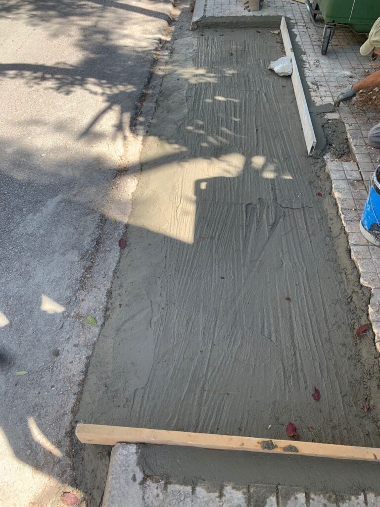Κατασκευή νέων θέσεων κάδων στην οδό Βόλου, στην Πεύκη 6 Κατασκευή νέων θέσεων κάδων στην οδό Βόλου, στην Πεύκη