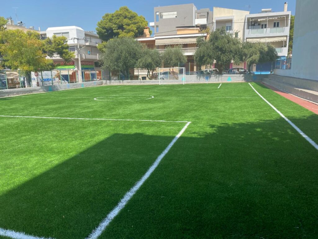 Ολοκληρώθηκε το γήπεδο 5Χ5 στο Ειδικό Σχολείο Κωφών – Βαρήκοων 5 Ολοκληρώθηκε το γήπεδο 5Χ5 στο Ειδικό Σχολείο Κωφών – Βαρήκοων