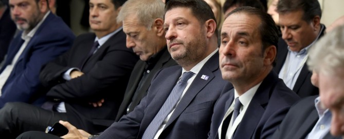 STLP1945-1000x667-669x272