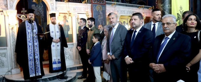 STLP4473-1000x667-669x272