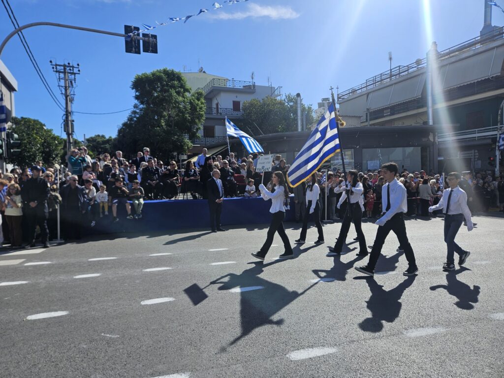 Με όλες τις τιμές η εορτή της 28ης Οκτωβρίου στον Δήμο Ηρακλείου Αττικής