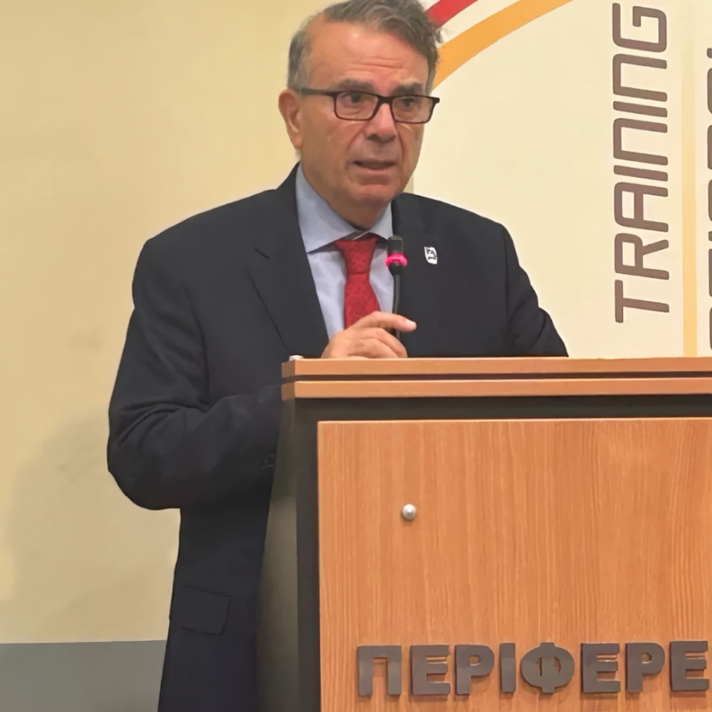 Νίκος Χαρδαλιάς: «20 απινιδωτές σε κτήρια της Περιφέρειας Αττικής – Η ζωή μπορεί να κριθεί μέσα σε λίγα δευτερόλεπτα» 8 IMG_3-1000x1000