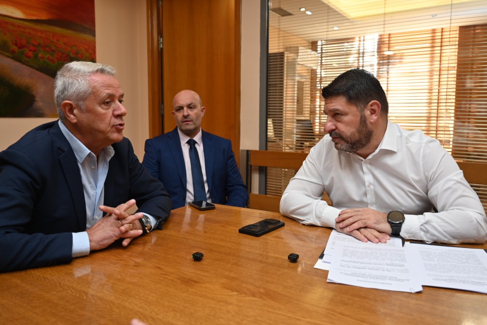 Νίκος Χαρδαλιάς από Μαρκόπουλο: «Στόχος μας μια Αττική που σέβεται τον πολίτη και επενδύει στο μέλλον του» 29 DSC_7987-1000x667