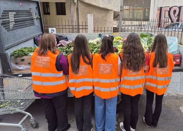 Οι μαθητές του Χαλανδρίου συμμετέχουν στο πρόγραμμα «Το ταξίδι της Τροφής» και στηρίζουν το Κοινωνικό Παντοπωλείο του Δήμου_690314893e435.jpeg