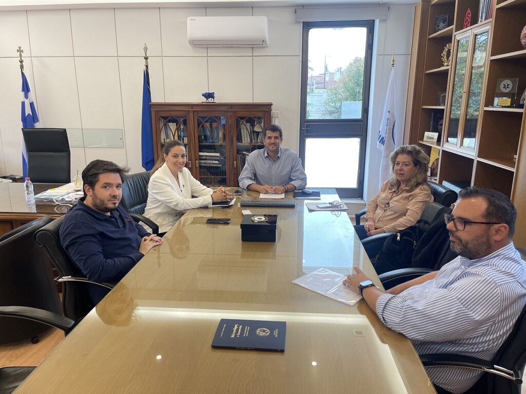 Στο Δημαρχείο Κηφισιάς η Αντιπεριφερειάρχης Μ. Βάρσου – Συνάντηση με τον Δήμαρχο Β. Ξυπολυτά 4 Στο Δημαρχείο Κηφισιάς η Αντιπεριφερειάρχης Μ. Βάρσου – Συνάντηση με τον Δήμαρχο Β. Ξυπολυτά