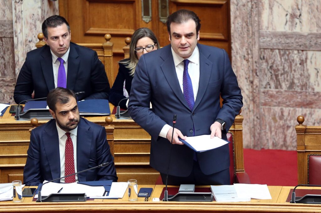 Κ.Πιερρακάκης: Eίναι ένας Προϋπολογισμός ρεαλιστικός, κοινωνικός, εφαρμόσιμος και αναπτυξιακός 3 Κ.Πιερρακάκης: Eίναι ένας Προϋπολογισμός ρεαλιστικός, κοινωνικός, εφαρμόσιμος και αναπτυξιακός