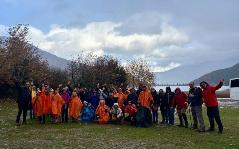 Μαγευτική εμπειρία η πεζοπορία του Δήμου στη Λίμνη Δόξας και την Ντουρντουβάνα