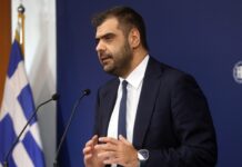 Συνέντευξη του Υφυπουργού παρά τω Πρωθυπουργώ και Κυβερνητικού Εκπροσώπου Παύλου Μαρινάκη στο Mononews και τον δημοσιογράφο Γ. Σιαδήμα