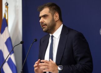 Συνέντευξη του Υφυπουργού παρά τω Πρωθυπουργώ και Κυβερνητικού Εκπροσώπου Παύλου Μαρινάκη στο Mononews και τον δημοσιογράφο Γ. Σιαδήμα