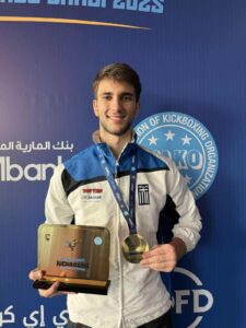 Η λάμψη του παγκόσμιου βάθρου φωτίζει τον Δήμο Διονύσου: Θρίαμβος του συλλόγου Zen στο Άμπου Ντάμπι 12 Η λάμψη του παγκόσμιου βάθρου φωτίζει τον Δήμο Διονύσου: Θρίαμβος του συλλόγου Zen στο Άμπου Ντάμπι