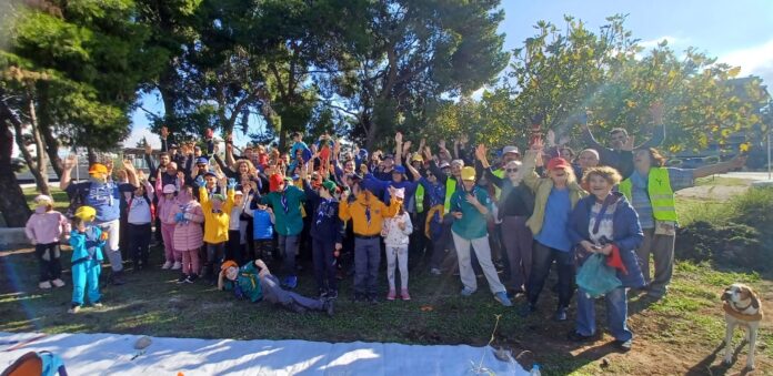 Με μαζική συμμετοχή έγινε η δενδροφύτευση στο Πάρκο Φραγκοκλησιάς και Πεντέλης την Κυριακή 14/12/2025_69537fa113774.jpeg