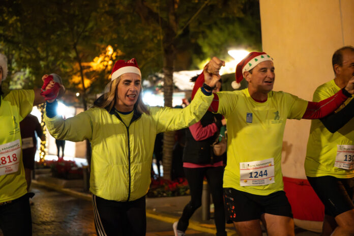 Το Χαλάνδρι έτρεξε στη μαγεία των Χριστουγέννων – 800 δρομείς στο 5ο Run the Christmas Night @ Chalandri_69410ae79701a.jpeg