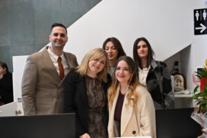 Εντυπωσιακή Προσέλευση στα Εγκαίνια του Διαγνωστικού Πολυϊατρείου POLYGEIA στο Μαρούσι 4 Εντυπωσιακή Προσέλευση στα Εγκαίνια του Διαγνωστικού Πολυϊατρείου POLYGEIA στο Μαρούσι