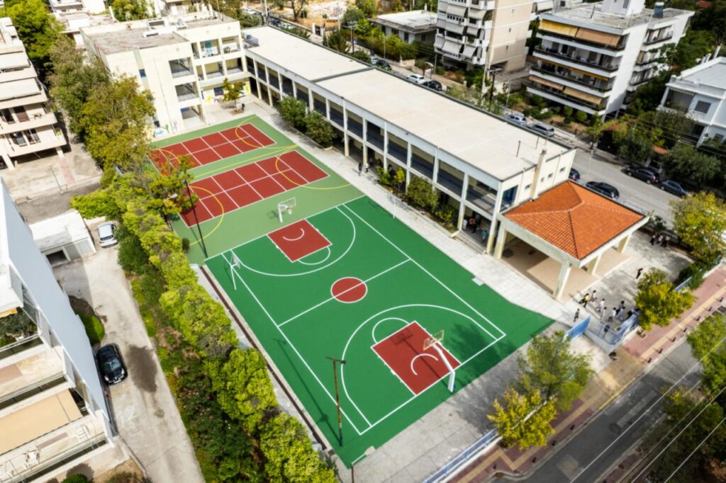 Ανακατασκευή σχολικών προαυλίων σε 1ο Δημοτικό, 1ο Γυμνάσιο και 1ο Λύκειο Βριλησσίων 5 Ανακατασκευή σχολικών προαυλίων σε 1ο Δημοτικό, 1ο Γυμνάσιο και 1ο Λύκειο Βριλησσίων