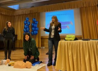Με επιτυχία το σεμινάριο ΚΑΡΠΑ και χρήσης Αυτόματου Εξωτερικού Απινιδωτή στον Δήμο Κηφισιάς Home