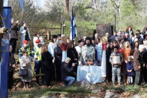 Με λαμπρότητα εορτάστηκαν τα Θεοφάνεια στον Δήμο Διονύσου - Ιδιαίτερο γεγονός ο καθαγιασμός των υδάτων στις πηγές του Κηφισού 4 Με λαμπρότητα εορτάστηκαν τα Θεοφάνεια στον Δήμο Διονύσου - Ιδιαίτερο γεγονός ο καθαγιασμός των υδάτων στις πηγές του Κηφισού