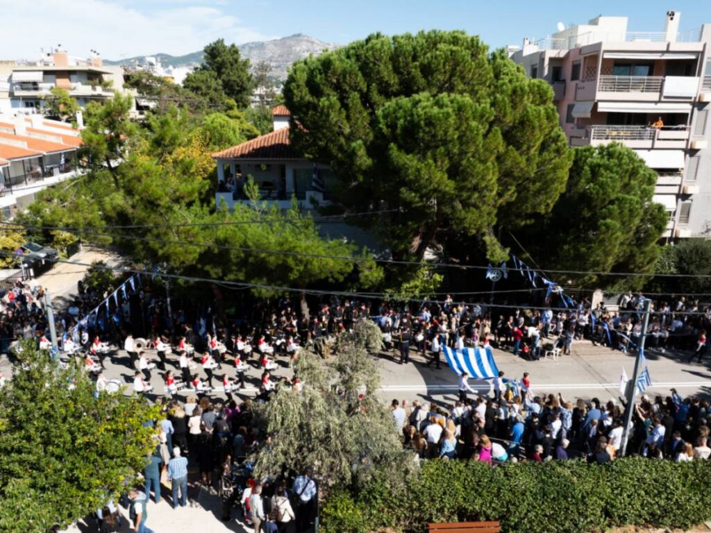 Με λαμπρότητα ο εορτασμός της 28ης Οκτωβρίου στα Βριλήσσια 14 Με λαμπρότητα ο εορτασμός της 28ης Οκτωβρίου στα Βριλήσσια