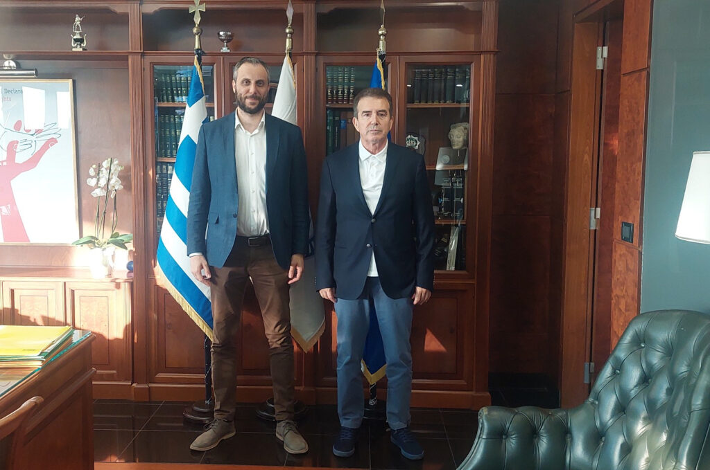 Συνάντηση Χρυσοχοΐδη-Πισιμίση: Ενισχύεται το αστυνομικό τμήμα Βριλησσίων 4 Συνάντηση Χρυσοχοΐδη-Πισιμίση: Ενισχύεται το αστυνομικό τμήμα Βριλησσίων