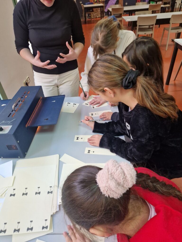 Συνεκπαίδευση στην πράξη: μια ξεχωριστή εκπαιδευτική εμπειρία 3 Συνεκπαίδευση στην πράξη: μια ξεχωριστή εκπαιδευτική εμπειρία