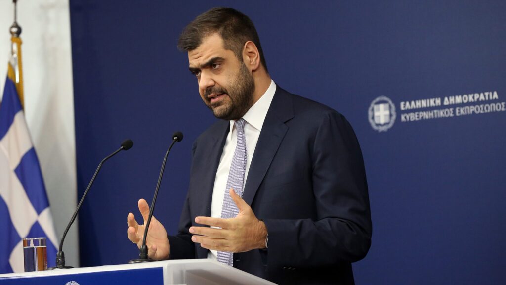 Συνέντευξη του Υφυπουργού παρά τω Πρωθυπουργώ και Κυβερνητικού Εκπροσώπου Παύλου Μαρινάκη στην εφημερίδα Real News και τον δημοσιογράφο Σπ. Μουρελάτο