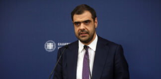 Ανάρτηση του Υφυπουργού παρά τω Πρωθυπουργώ και Κυβερνητικού Εκπροσώπου για τον θάνατο του Αριστείδη Μανωλάκου Home