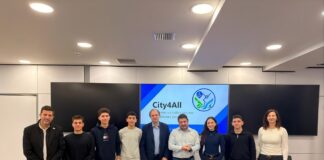 Υπό την αιγίδα της Περιφέρειας Αττικής η καινοτόμος εφαρμογή για την εξυπηρέτηση ΑμεΑ “City4All” των μαθητών του Λυκείου Καρέα Home