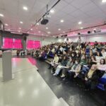 Συζήτηση μαθητών του Δήμου Διονύσου με τον Καθηγητή Γλωσσολογίας Γ. Μπαμπινιώτη