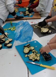 Μάθημα προσφοράς στο Δημοτικό Σχολείο Ροδόπολης