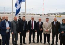 Παραλαβή και Διανομή Αγίου Φωτός από τον Δήμαρχο στις ενορίες του Δήμου Λυκόβρυσης-Πεύκης