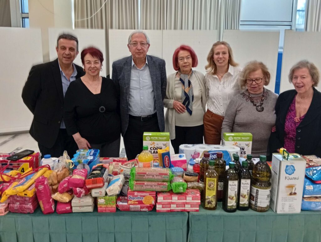 Πασχαλινή προσφορά αγάπης και αλληλεγγύης από τον Εξωραϊστικό και Πολιτιστικό Σύλλογο Αμαρουσίου προς τους ωφελούμενους των Κοινωνικών Υπηρεσιών του Δήμου